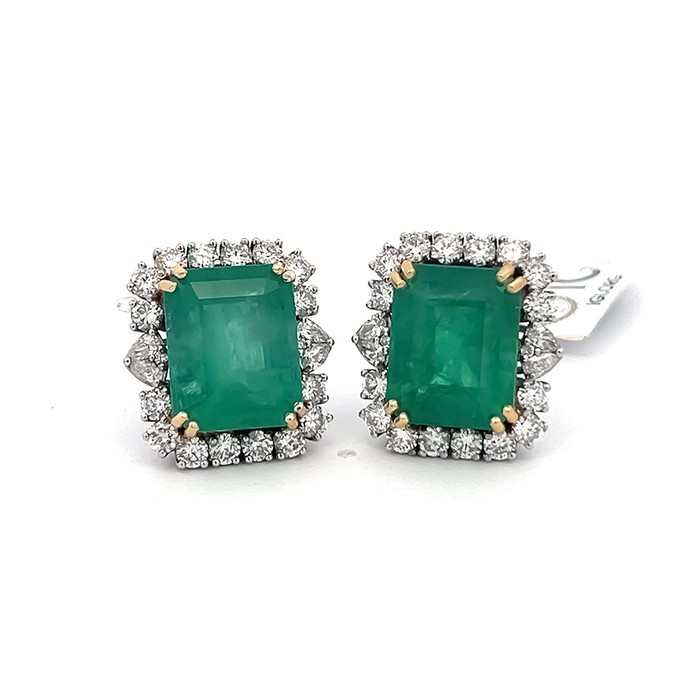 One 18K White & Yellow Gold Pair of Earrings, Emerald