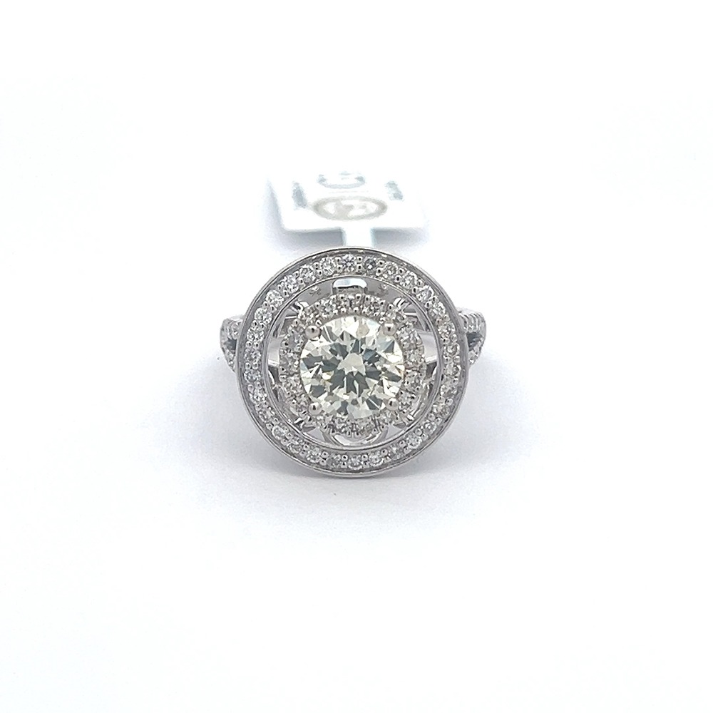 One 18K White Gold Ring Natural Diamonds