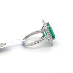 One-18K-White-Gold-Emerald-Ring-Emerald-24