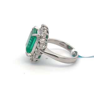 One-Platinum-Emerald-Ring-Emerald-14